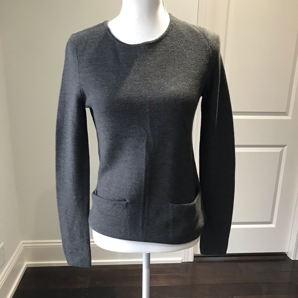 Woman’s Ann Taylor sweater